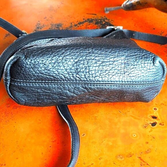 Vintage Coach Small Hudson Zip Black 🖤 Pebble Leather Crossbody - Picture 5 of 12